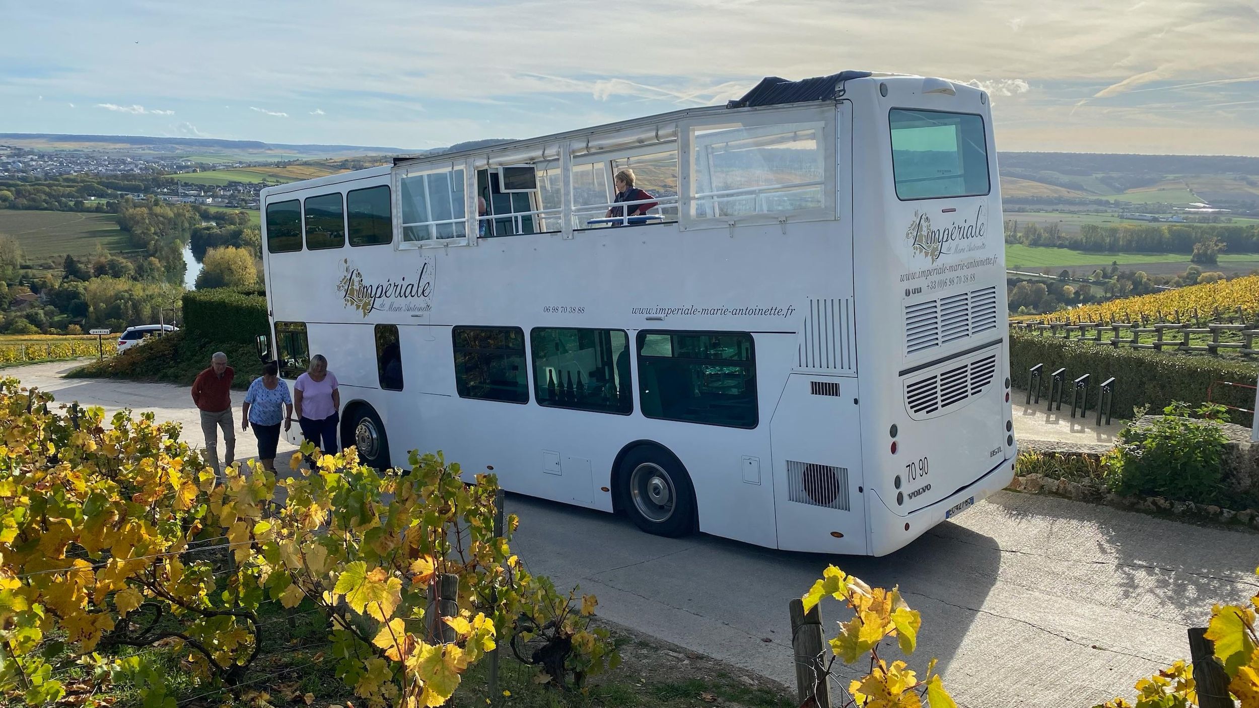 Épernay: Champagner-Bustour mit offenem Verdeck und 3 Verkostungen