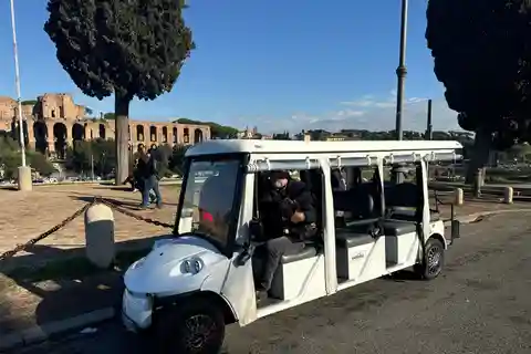 Golf Cart Tour: Roms Stadtzentrum privat erleben