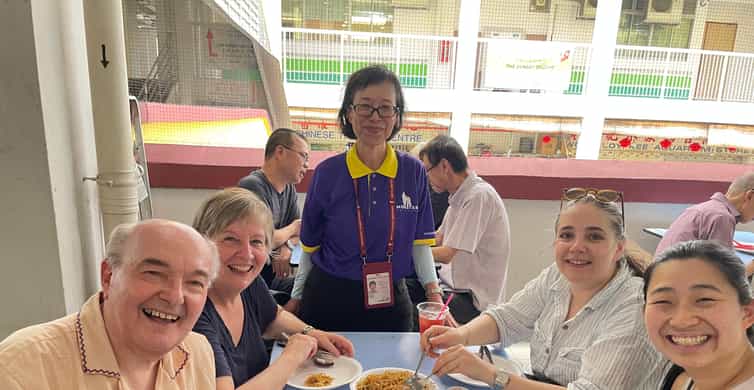 Singapore: Local Hawker Food Tour with Tastings photo 3