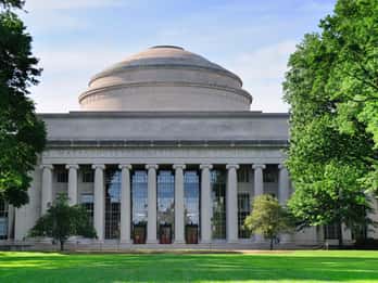 Cambridge, Massachusetts: MIT and Harvard Walking Tour