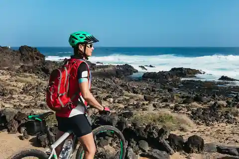 Da Catania: Tour in Mountain Bike Aci Castello e Aci Trezza