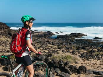 From Catania: Mountain Bike Tour Aci Castello & Aci Trezza