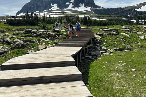 From Seattle: 3-Day Glacier National Park Tour with Guide
