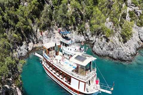 Ölüdeniz: 6 Islands Deluxe Gulet Boat with Lunch & DJ Ölüdeniz: 6 Islands Deluxe Gulet Boat with Lunch & DJ
