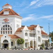 Medan: Heritage Walking Tour with Local Guide & Lunch
