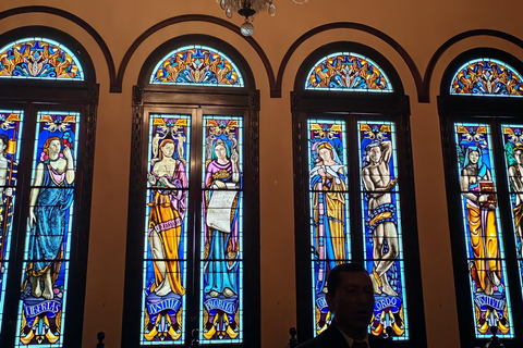 Tour of La Aurora Zoo, Historic Center, and Ciudad Cayalá in Guatemala