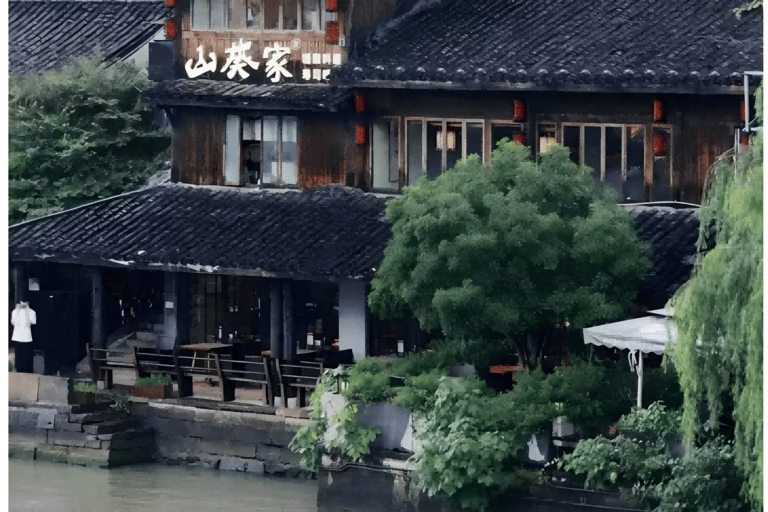 Jinghang Grand Canal Walking Tour Experience