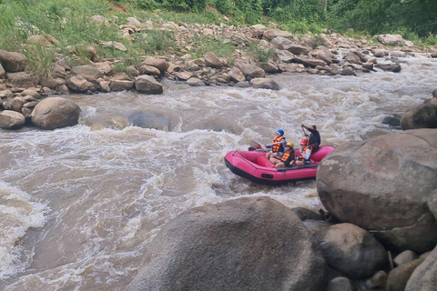 Chiang Mai: Jungle Zipline and White Water Rafting Tour