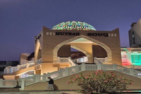 Muscat: Private City Tour with a Local Guide & Full Transfer