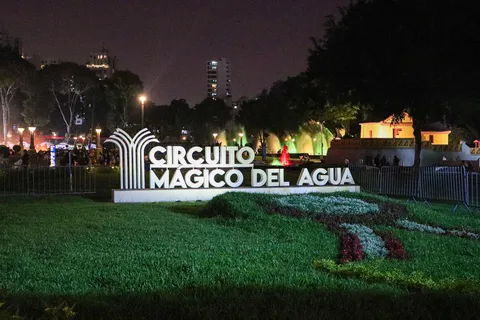 Circuito Mágico das Águas e Show de Luz Laser