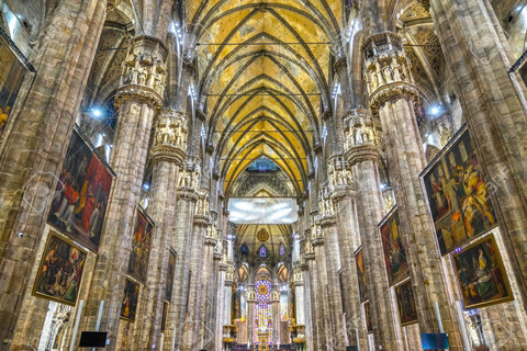 Milano: Piccolo gruppo - Castello, degustazione di gelati e tetto del Duomo