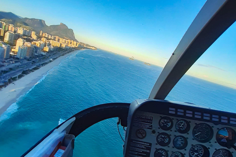 Private Helicopter tour - Rio de janeiro in 20min Private Helicopter tour - 20min (com transfer)