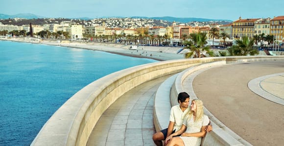 Nice: Mediterranean Waterfront & Old Town Private Photoshoot