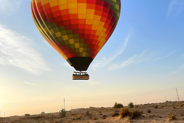 Dubai: Sunrise Hot Air Balloon Ride with Transfers & More