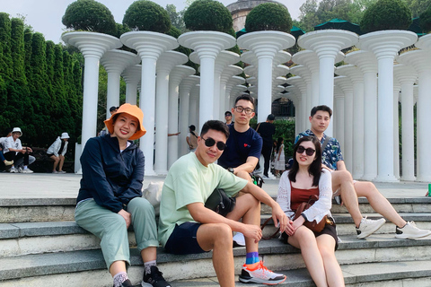 From Da Nang: Private Tour to Ba Na Hills Golden Bridge