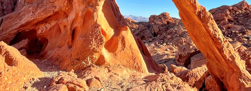 Visite et randonnée dans la vallée de feu