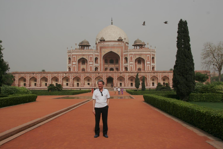 Delhi: Oud en Nieuw Delhi Hele of halve dag tour met gidsHele dag - Oud & Nieuw Delhi (auto, gids, lunch & entreegeld)