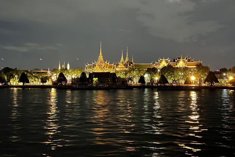 Bangkok: Opulence Luxury River Dinner Cruise with DrinksBangkok: Luxury Dinner Cruise along Chao Phraya with Drinks