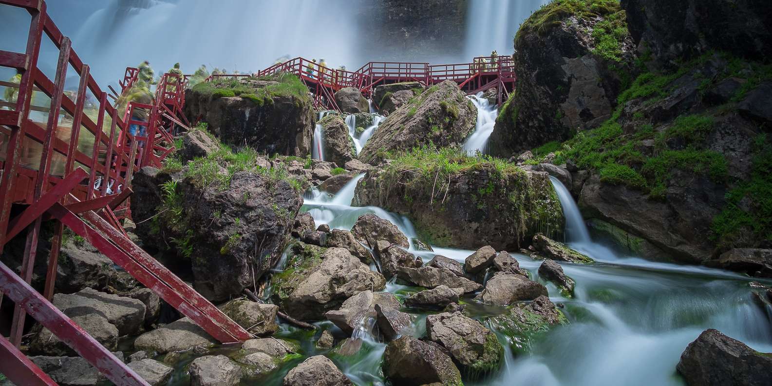 Niagara Falls USA: Day/Night Tour with Light Show & Boat
