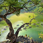 Hanoi – Ninh Binh: Hoa Lu, Trang An Boat Ride & Mua Cave Tour