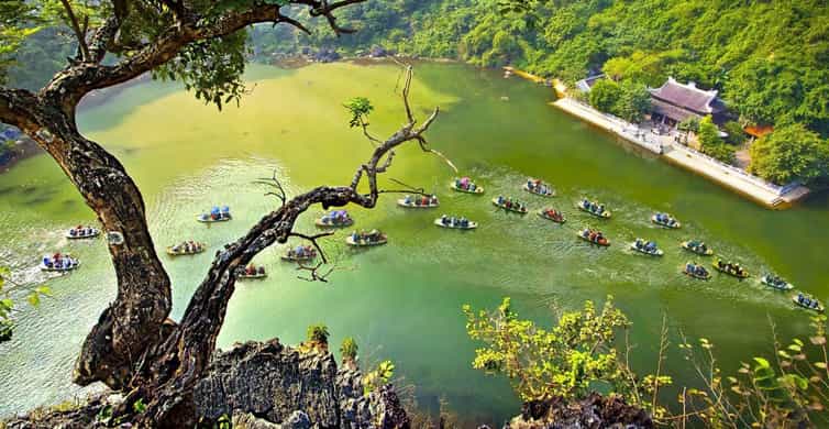 Hoa Lu, balade en barque à Trang An et grotte de Mua