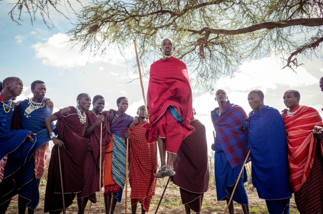 Visit Maasai boma cultural adventure with lunch & drinks in Maasai Mara