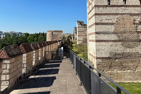 Tour delle Mura di Contantinopoli e del Palazzo Blachernea