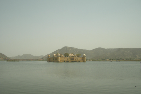 Jaipur: Amber Fort, Stadtpalast und Hawa Mahal Tagestour