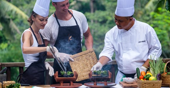 Ubud: Cooking Class & Herb Garden Tour with Local Chef