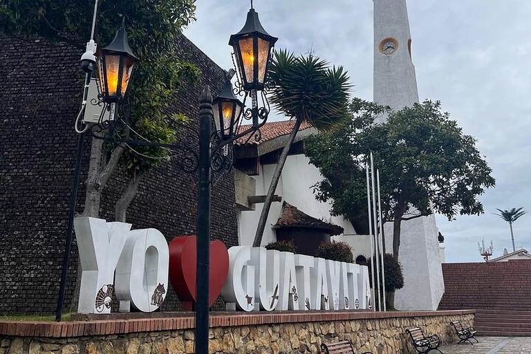 Desde Bogotá: Zipaquirá y Guatavita Los 5 Mejores Sitios Tour GuiadoNUEVO Y MÁS BARATO Visita 5 lugares de interés en Zipaquirá y Guatavita