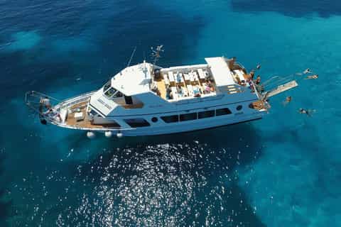 From Palau: La Maddalena Islands Full-Day Trip by Boat