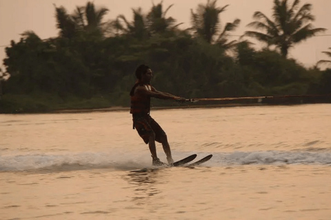 Waterskiën in Havenstad