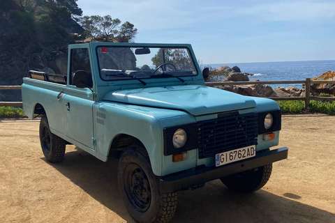 Lloret de Mar: Guided Sightseeing Tour in a 4x4 Vehicle