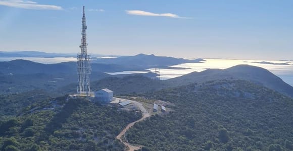 Zadar: Private Boat Trip, Island Hiking & Local Lunch