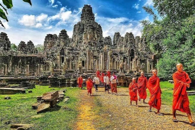 Angkor Wat & Must-See Temples Private Tour by Tuk Tuk Add Sunrise Tour Option