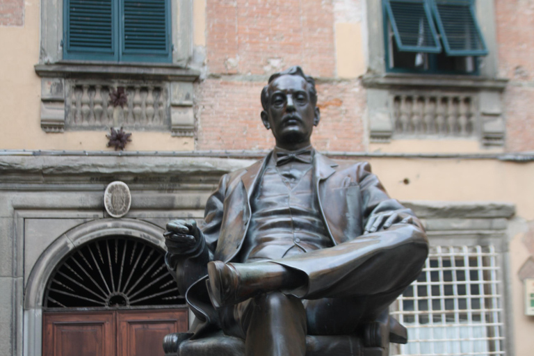 BÁSICO Lucca: participe de um passeio a pé imperdível! (Inglês)BÁSICO Lucca: participe de um passeio a pé "imperdível"! (Inglês)