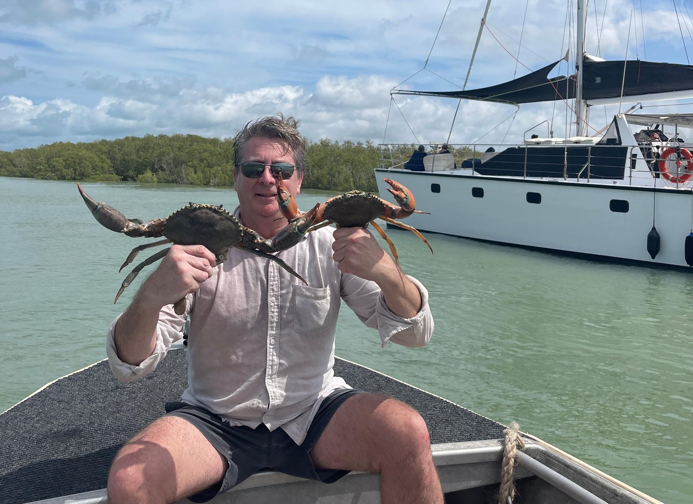 Broome: Mudderkrabbe-bådtur med frokost og transport