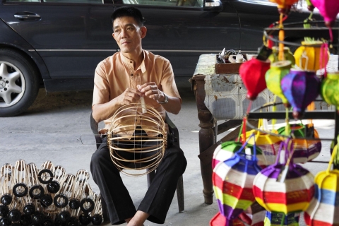 Hoian : Cours de fabrication de lanternes et visite des rizières à bufalo en vélo