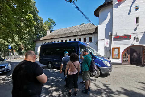 Panoramische tour door Boekarest met drie stops en twee bezoeken.