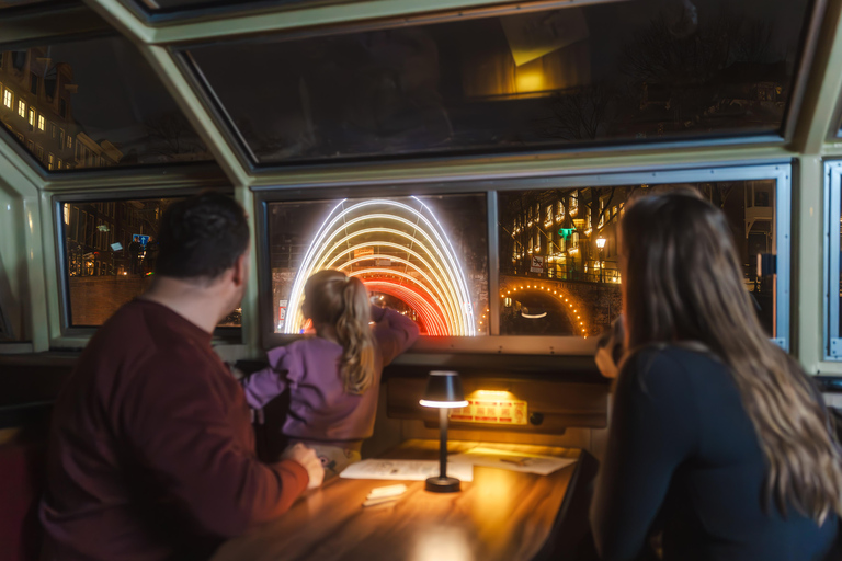 Amsterdam: Cozy Light Festival Cruise with Hot Chocolate