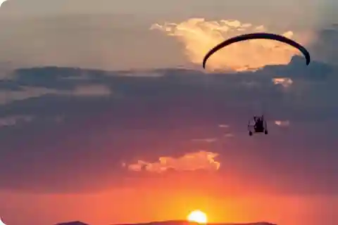 Ibiza: 25min Motorized Paragliding Flight around the Island