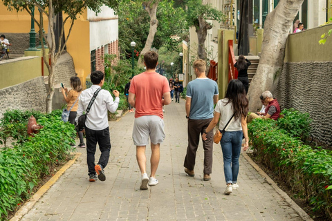 Lima´s coolaste stadsdelar: Stadsvandring + Lunch + Barranco-turMed upphämtning och avlämning på flygplatsen