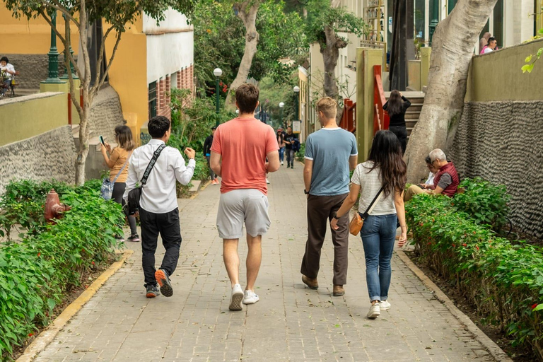 Limas coolste Bezirke: Stadtführung + Mittagessen + Barranco TourMit Abholung und Rücktransfer vom und zum Flughafen