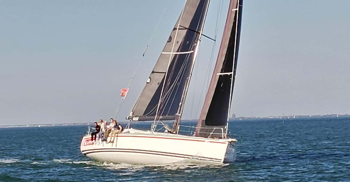 Afbeelding 2 van Wemeldinge: Oosterschelde zeiltocht met schipper - 3 uur