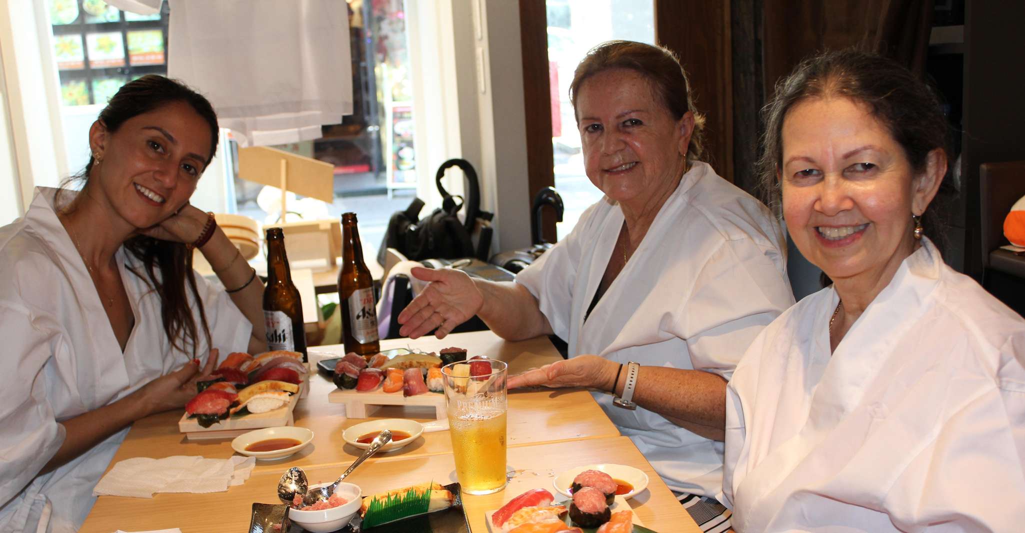 Osaka Dotonbori: Sushi Making Experience photo 11