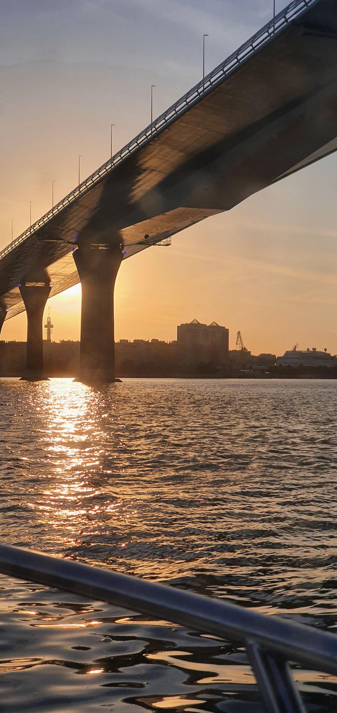 Die Bucht von Cadiz: Bootstour bei Sonnenuntergang "Fall in Love"