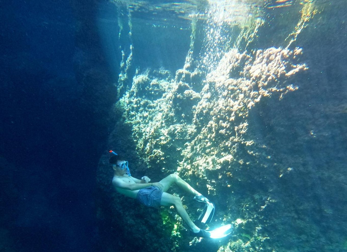 Chania: Bådtur med guidet tur med snorkling