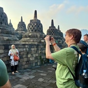 Yogyakarta: Borobudur Temple Climb-Up Tour with Guide