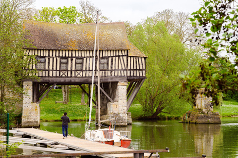 Gardens of Monet & The Old Mill: Giverny and Vernon Tour
