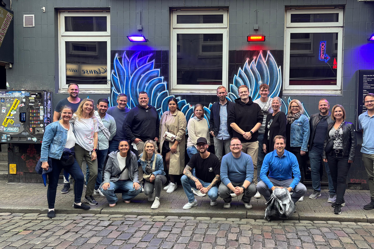 Hamburg: Party Walk through Hamburg's Nightlife – Reeperbahn & St. Pauli Private party walk for groups who want to celebrate exclusively among themselves